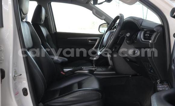 Acheter Occasion Voiture Toyota Fortuner Blanc à Gobabis, Omaheke Acheter Occasion Voiture Toyota Fortuner Blanc à Gobabis, Omaheke