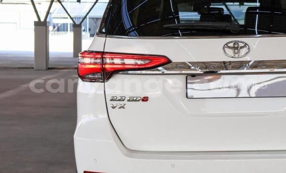 Acheter Occasion Voiture Toyota Fortuner Blanc à Gobabis, Omaheke Acheter Occasion Voiture Toyota Fortuner Blanc à Gobabis, Omaheke
