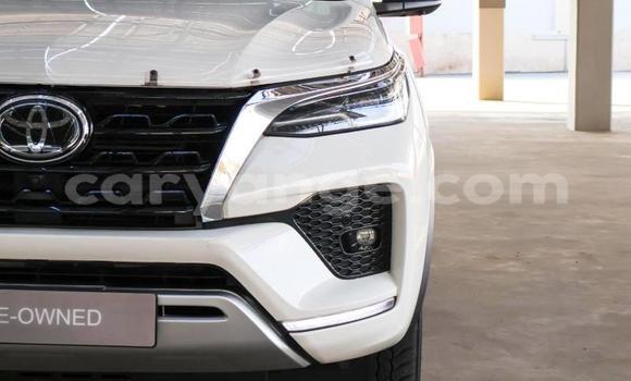 Acheter Occasion Voiture Toyota Fortuner Blanc à Gobabis, Omaheke Acheter Occasion Voiture Toyota Fortuner Blanc à Gobabis, Omaheke
