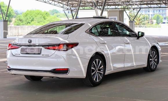 Acheter Occasion Voiture Lexus ES Blanc à Gobabis, Omaheke Acheter Occasion Voiture Lexus ES Blanc à Gobabis, Omaheke