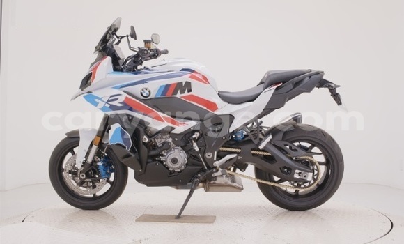 Acheter Neuf Moto BMW S 1000 Blanc à Windhoek, Namibie Acheter Neuf Moto BMW S 1000 Blanc à Windhoek, Namibie