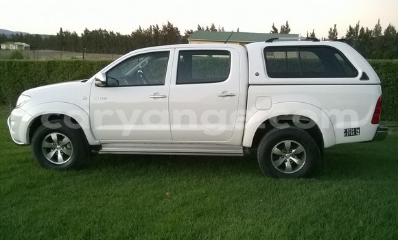Buy Used Toyota Hilux White Car in Keetmanshoop in Namibia Buy Used Toyota Hilux White Car in Keetmanshoop in Namibia