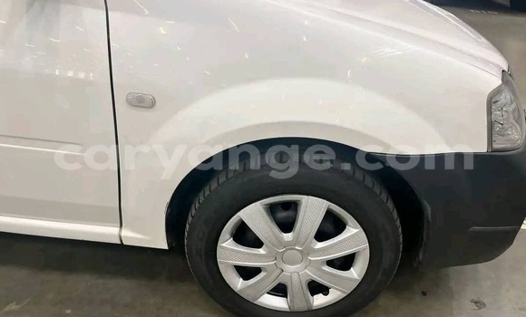 Buy Used Nissan NP 300 White Car in Gobabis in Omaheke Buy Used Nissan NP 300 White Car in Gobabis in Omaheke