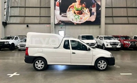 Buy Used Nissan NP 300 White Car in Gobabis in Omaheke Buy Used Nissan NP 300 White Car in Gobabis in Omaheke