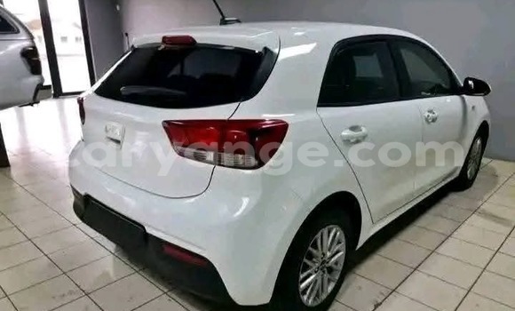 Buy Used Kia Rio White Car in Gobabis in Omaheke Buy Used Kia Rio White Car in Gobabis in Omaheke