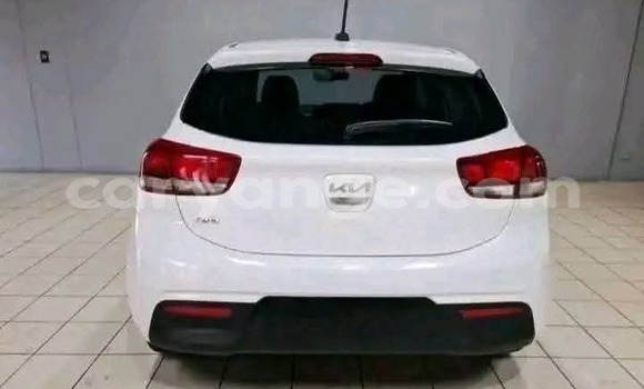 Buy Used Kia Rio White Car in Gobabis in Omaheke Buy Used Kia Rio White Car in Gobabis in Omaheke