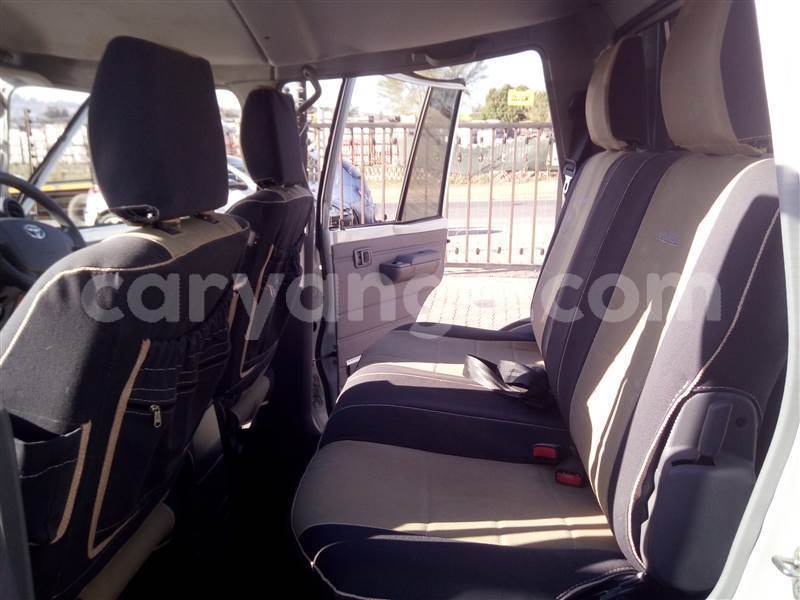 Big with watermark toyota land cruiser namibia grootfontein 24646