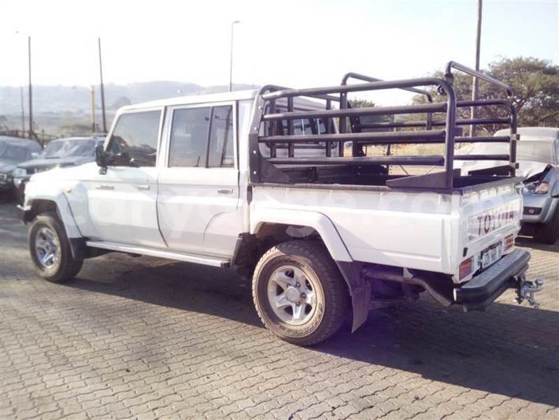 Big with watermark toyota land cruiser namibia grootfontein 24646