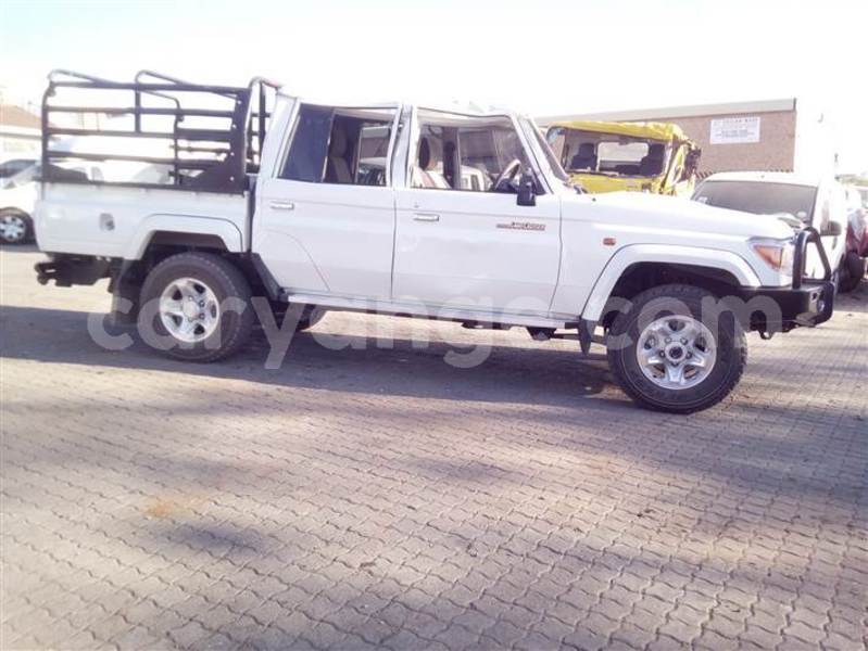 Big with watermark toyota land cruiser namibia grootfontein 24646