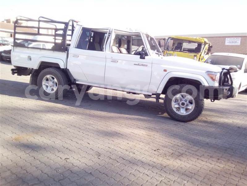 Big with watermark toyota land cruiser namibia grootfontein 24646