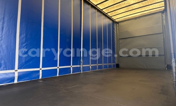 Buy Used Volvo FH10 Blue Truck in Windhoek in Namibia Buy Used Volvo FH10 Blue Truck in Windhoek in Namibia