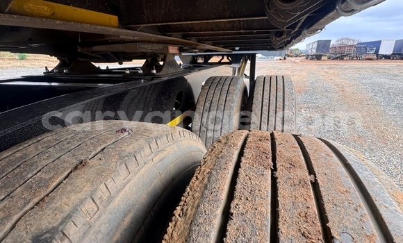 Buy Used Volvo FH10 Blue Truck in Windhoek in Namibia Buy Used Volvo FH10 Blue Truck in Windhoek in Namibia