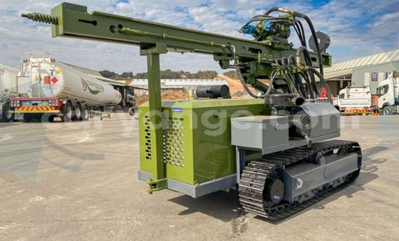 Buy Used Caterpillar 120 Green Truck in Windhoek in Namibia Buy Used Caterpillar 120 Green Truck in Windhoek in Namibia