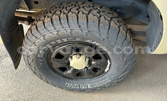 Acheter Occasion Voiture Toyota Hilux Marron à Ondangwa, Oshikoto Acheter Occasion Voiture Toyota Hilux Marron à Ondangwa, Oshikoto