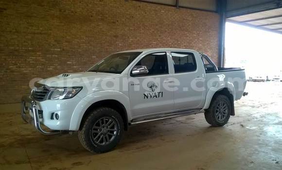 Acheter Occasion Voiture Toyota Hilux Blanc à Gobabis, Omaheke Acheter Occasion Voiture Toyota Hilux Blanc à Gobabis, Omaheke