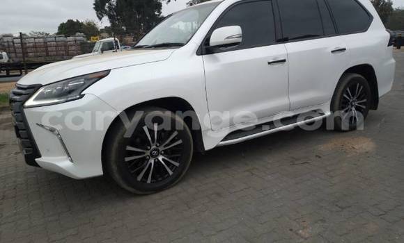 Acheter Occasion Voiture Lexus LX Blanc à Windhoek, Namibie Acheter Occasion Voiture Lexus LX Blanc à Windhoek, Namibie