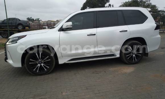 Acheter Occasion Voiture Lexus LX Blanc à Windhoek, Namibie Acheter Occasion Voiture Lexus LX Blanc à Windhoek, Namibie