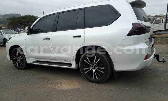 Acheter Occasion Voiture Lexus LX Blanc à Windhoek, Namibie Acheter Occasion Voiture Lexus LX Blanc à Windhoek, Namibie