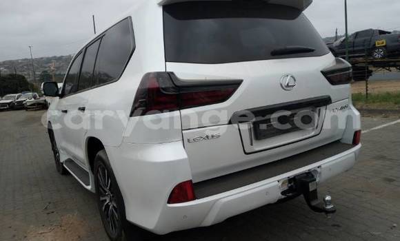 Acheter Occasion Voiture Lexus LX Blanc à Windhoek, Namibie Acheter Occasion Voiture Lexus LX Blanc à Windhoek, Namibie