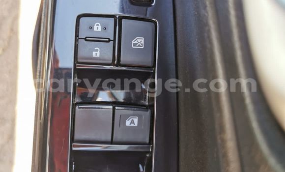 Acheter Occasion Voiture Toyota Yaris Gris à Windhoek, Namibie Acheter Occasion Voiture Toyota Yaris Gris à Windhoek, Namibie