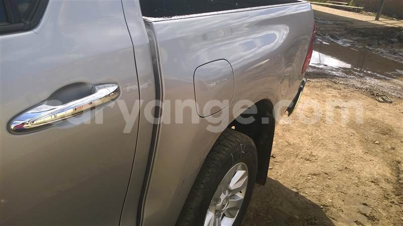 Big with watermark toyota hilux namibia swakopmund 24665
