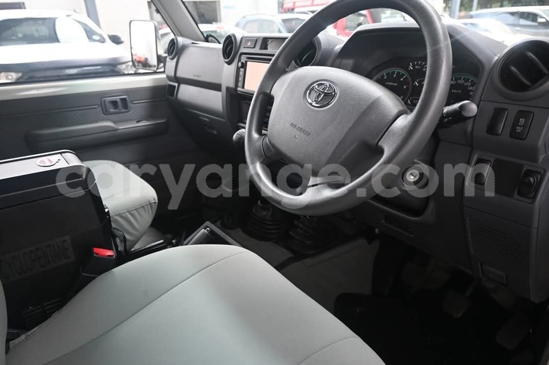 Big with watermark toyota land cruiser namibia swakopmund 24666