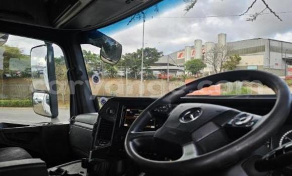 Buy Used Mercedes‒Benz Tipper White Truck in Gobabis in Omaheke Buy Used Mercedes‒Benz Tipper White Truck in Gobabis in Omaheke