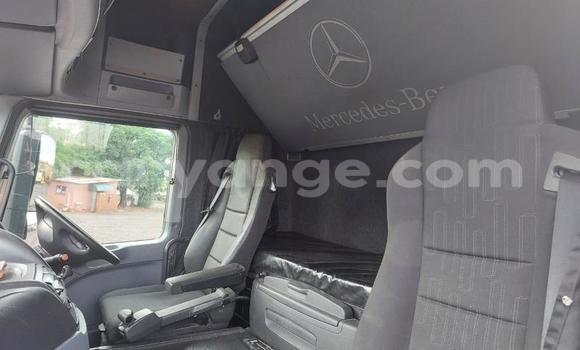 Buy Used Mercedes‒Benz Truck White Truck in Gobabis in Omaheke Buy Used Mercedes‒Benz Truck White Truck in Gobabis in Omaheke