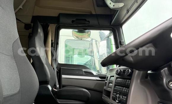 Buy Used Man M2000 Green Truck in Gobabis in Omaheke Buy Used Man M2000 Green Truck in Gobabis in Omaheke