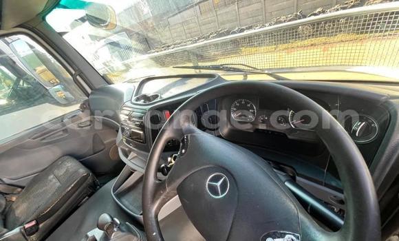 Buy Used Mercedes‒Benz Truck White Truck in Gobabis in Omaheke Buy Used Mercedes‒Benz Truck White Truck in Gobabis in Omaheke