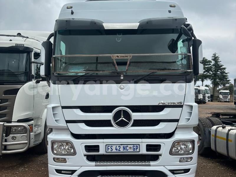 Big with watermark mercedes benz truck omaheke gobabis 24677