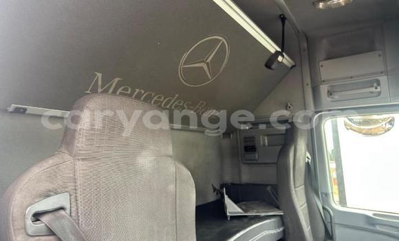 Buy Used Mercedes‒Benz Truck White Truck in Gobabis in Omaheke Buy Used Mercedes‒Benz Truck White Truck in Gobabis in Omaheke