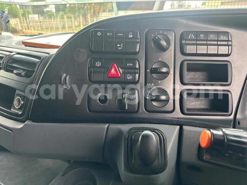 Big with watermark mercedes benz truck omaheke gobabis 24677