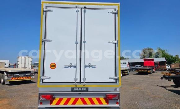 Buy Used Man Silent White Truck in Gobabis in Omaheke Buy Used Man Silent White Truck in Gobabis in Omaheke