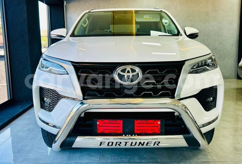 Big with watermark toyota fortuner namibia grootfontein 24684