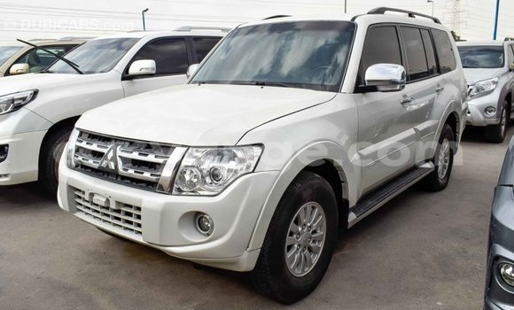 Buy Import Mitsubishi Pajero White Car in Import - Dubai in Namibia Buy Import Mitsubishi Pajero White Car in Import - Dubai in Namibia