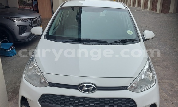Buy Used Hyundai i10 White Car in Swakopmund in Namibia