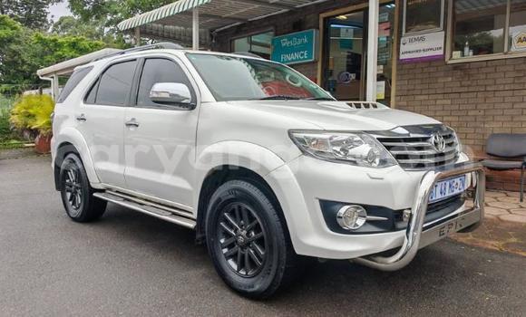Buy Used Toyota Fortuner White Car in Oranjemund in Karas Buy Used Toyota Fortuner White Car in Oranjemund in Karas