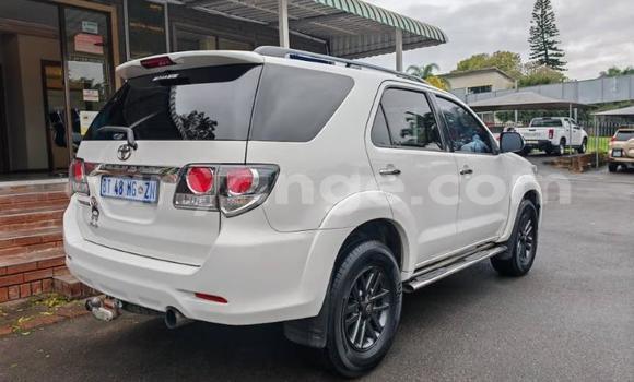 Buy Used Toyota Fortuner White Car in Oranjemund in Karas Buy Used Toyota Fortuner White Car in Oranjemund in Karas