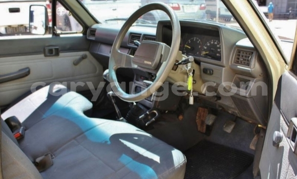 Buy Used Toyota Hilux White Car in Windhoek in Namibia Buy Used Toyota Hilux White Car in Windhoek in Namibia