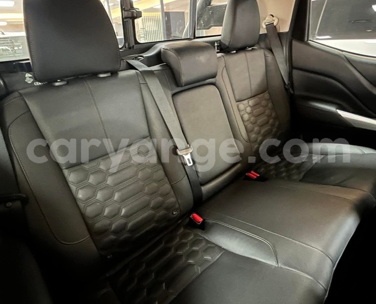 Big with watermark nissan navara namibia walvis bay 24694