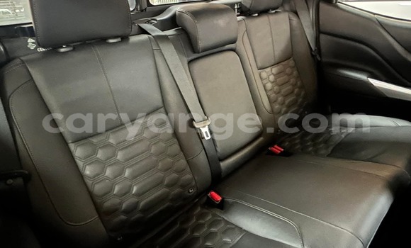 Buy Used Nissan Navara Silver Car in Walvis Bay in Namibia Buy Used Nissan Navara Silver Car in Walvis Bay in Namibia