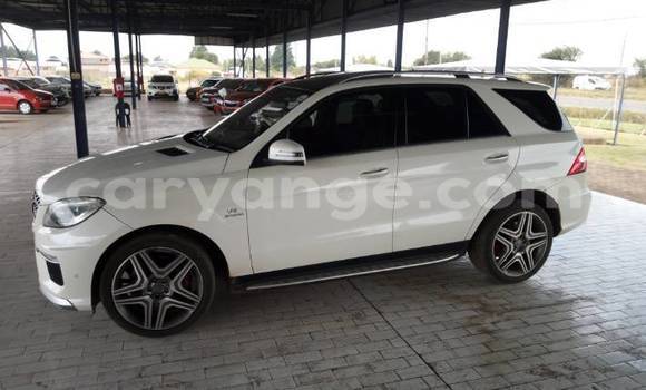 Buy Used Mercedes-Benz ML–Class White Car in Windhoek in Namibia Buy Used Mercedes-Benz ML–Class White Car in Windhoek in Namibia