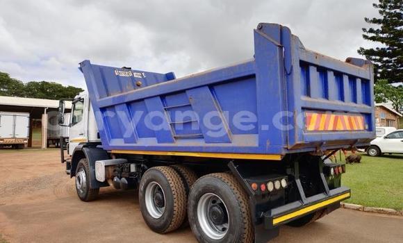 Buy Used Mercedes‒Benz 1117 Blue Truck in Windhoek in Namibia Buy Used Mercedes‒Benz 1117 Blue Truck in Windhoek in Namibia