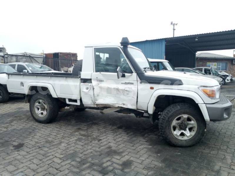 Big with watermark toyota land cruiser namibia okahandja 24710