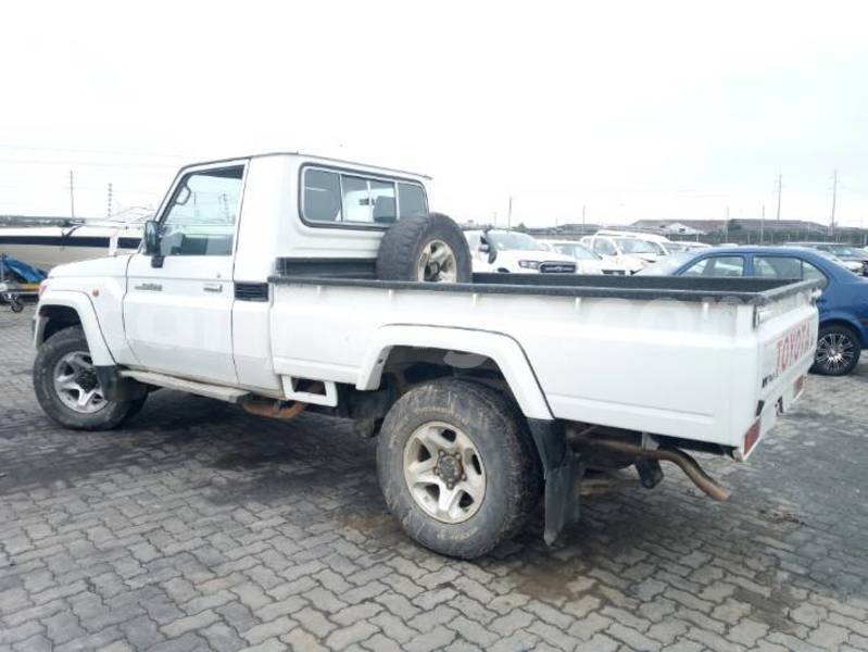 Big with watermark toyota land cruiser namibia okahandja 24710