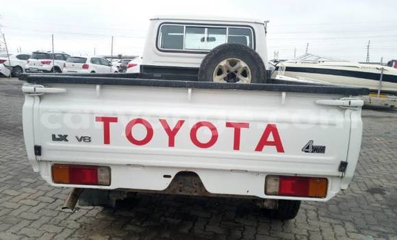 Buy Used Toyota Land Cruiser White Car in Okahandja in Namibia Buy Used Toyota Land Cruiser White Car in Okahandja in Namibia