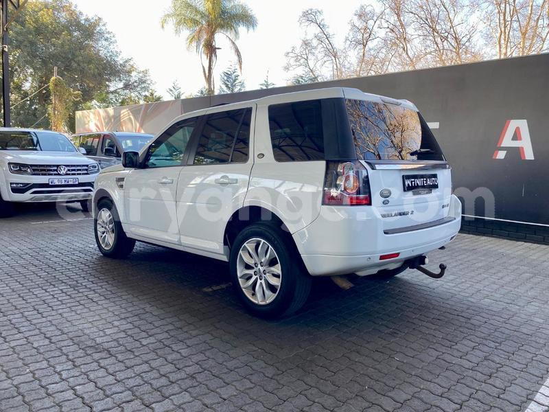 Big with watermark land rover freelander namibia windhoek 24724