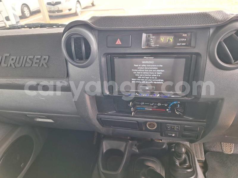 Big with watermark toyota land cruiser namibia windhoek 24730