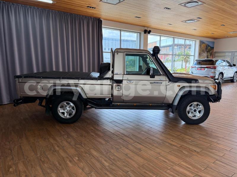 Big with watermark toyota land cruiser namibia windhoek 24731